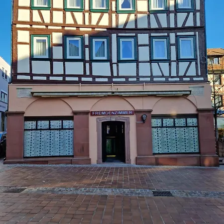 Qc5 In Odenwald בוכן